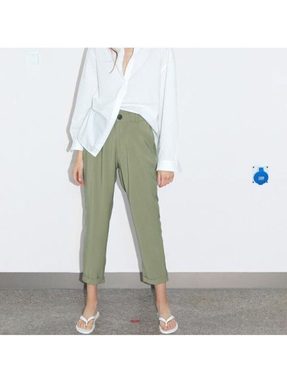 Zara Cropped Tapered Casual Trousers M